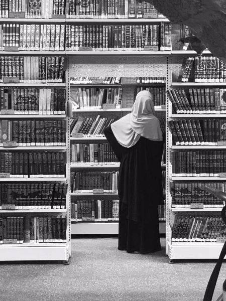 Islamic girls kash sab ko asi muhabat hi kitabo si