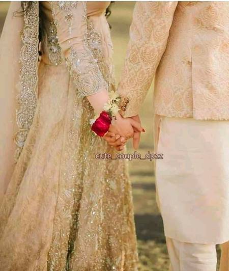 _*مجھے عشق کی بیماری نہ ہوتی*_

_*اگر تم اتنی پیاری نا ہوتی......؟*_😍