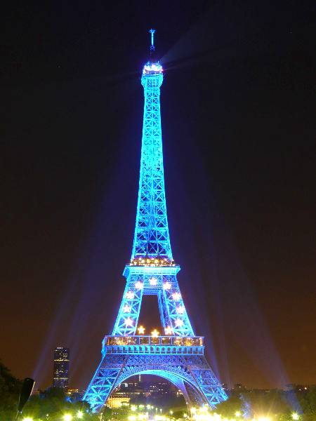 Beauty of Paris at night 🔥