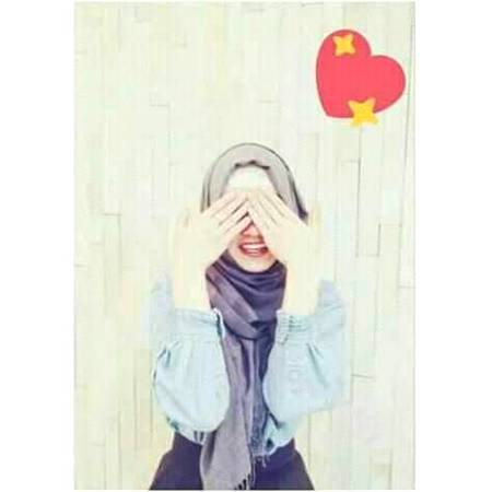 🌸 میری پیاری بہنوں اپنے آپ کو ایسا چاند مت بناؤ جس پر ہر کسی کی نظر پڑ جائے بلکہ اپنے آپ کو ایسا سورج بناؤ جس پر نظر پڑتے ہی جھک جائے🌸
SaaD