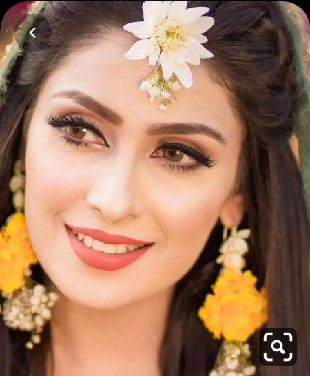 Beautiful looking Ayza