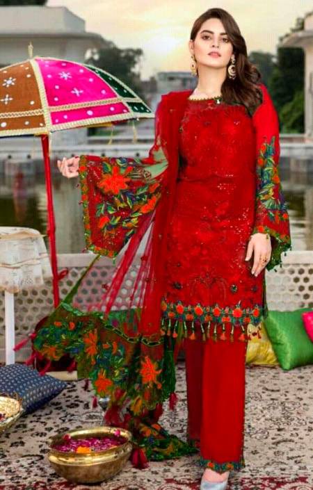 Minal Khan