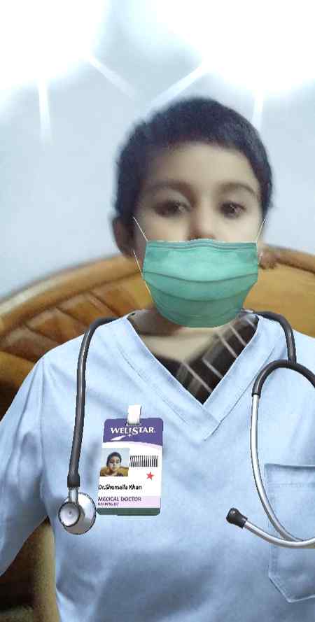 آمنہ بہنا یہ اپنی ڈاکٹر گڑیا آپ کا چیک اپ کرنے کے لیے بلاٸی ہے۔