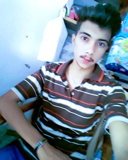 _جب ہنس کر کہہ دوں کے ٹھیک ہوں میں  _تو سمجھ جانا رونے کے قریب ہوں میں"💔🔥