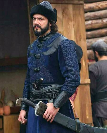 کوشـش* کریں بِنا *مطلب* کے
*اچھـے* بنیں مطلب سے تو بہت
سے اچھے بنے *پھـرتـے* ھیــــں