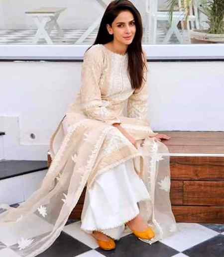 Saba qamar