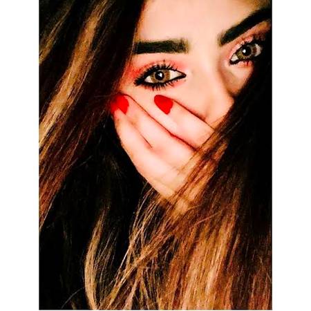 ﯾﮧ ﺑﮭﯽ ﺗﻮ ﻣﻤﮑﻦ ﮨﮯ ﮐﮧ ﺗﻢ
ﻣﯿﺮﮮ ﻟﻔﻈﻮﮞ ﮐﮯ ﺫﺭﯾﻌﮯ ﺟﺘﻨﺎ ﻣﺠﮭﮯ
ﺟﺎﻥ ﭘﺎﺋﮯ ﮨﻮ ۔ ﺳﺐ ﺟﮭﻮﭦ ﮨﻮ ؟
ﺳﺐ ﻓﺴﺎﻧﮧ ﮨﻮ ؟
ﺣﻘﯿﻘﺖ ﮐﭽﮫ ﺍﻭﺭ ہو۔🔥