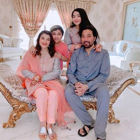 Jaweriya and saood with son and daughter