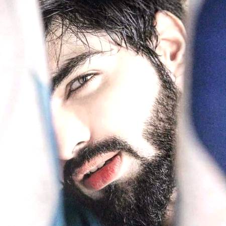 غضب کا خمار لیے پھرتے ہیں ہم آنکھوں میں 
🔥🔥
جو  بھی نظریں ملاۓ گا مارا جاۓ گا
😍😘