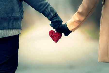 ❤Keep a forever love relation with one❤... not with everyone😏. . (NooR)