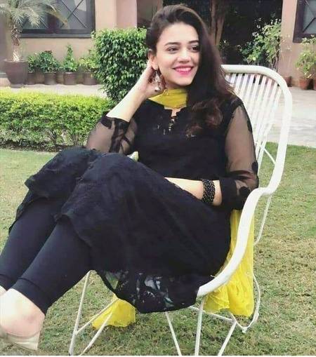 Zara noor abbas...
