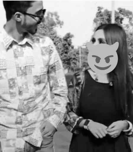 Rakh lava Taino kithy hide krky ❤❤donya di nzra to side krky