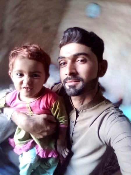 کسی کے محل میں غلامی کرنے سے بہتر ہے کہ انسان اپنی جھونپڑی میں حکومت کرے..!