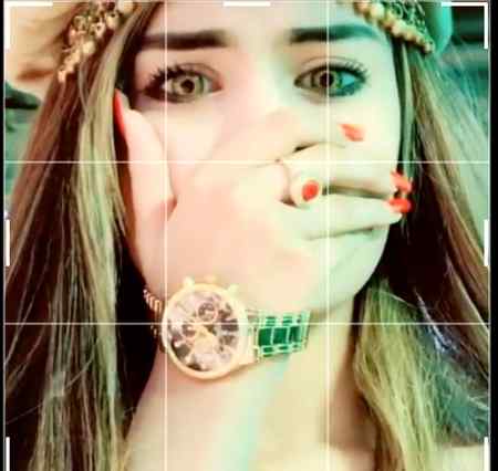 Look it me mery frnd beauty palar na mery look he change kardy 😱😱😱😱