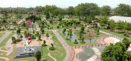 Botanical garden lhr