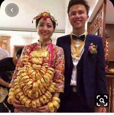 Kar lo Gal Nawa Chorri Stand