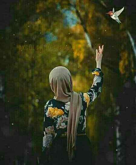 پنجرے میں بند پرندوں کو کون پوچھتا ہے..؛
یاد تو وہ آتے ہیں جو اُڑ جاتے ہیں...؛💔😞😥