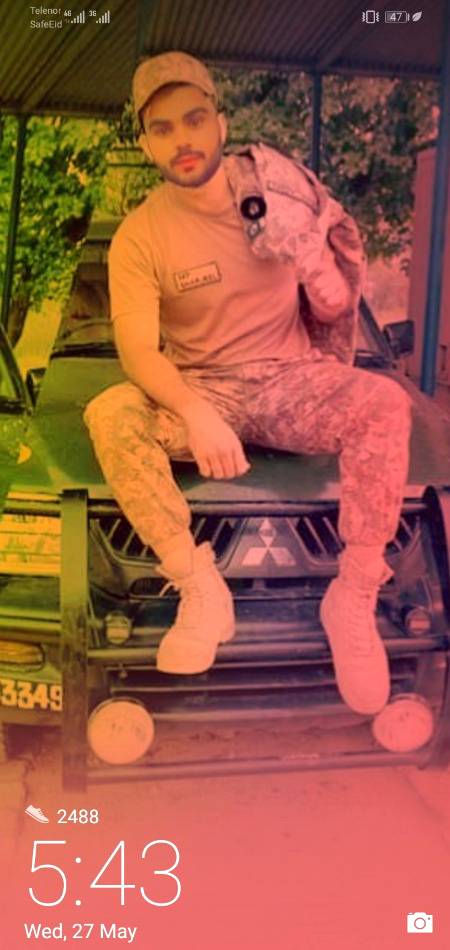 Sab apny mobile ka lock screen dikhao