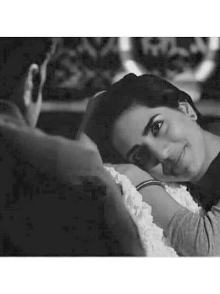 ﻭﮦ ﺍﮨﻞ ﻋﺸﻖ، ﻧﮧ ﺍﮨﻞ ﯾﻘﯿﻦ، ﻧﮧ ﺍﮨﻞ ﺍﺩﺏ