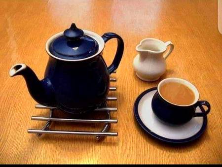 ﻧﮧ ﺳﺎﺋﯿﮟ ﻣﺖ ﮈﺍﻝ ﯾﮧ ﻓﺮﯾﺐ ﻣﺤﺒﺖ ﮐﮯ ﺟﺎﻝ
ﺗﻮ ﺑﺲ ﭼﺎﺋﮯ ﮐﭗ ﻣﯿﮟ ﮈﺍﻝ ﺍﻭﺭ ﮈﺍﻝ ﺍﻭﺭ ﮈﺍﻝ