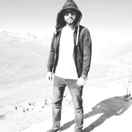 Teri yaadan de sahare