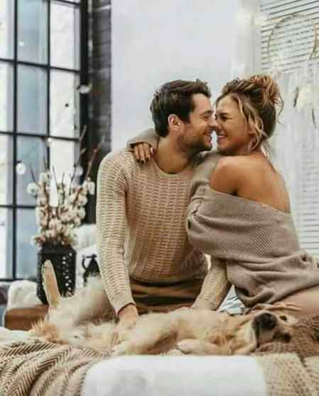 💞💞nadaan hO jatay hain Anjaan hO jatay hain💞💞
💞💞Ek dOsre p chalO qurban hO jatay hain💞