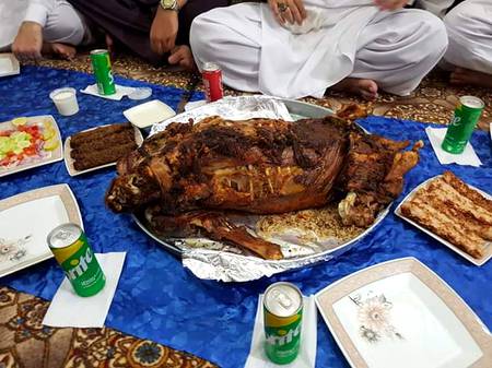 Kisi na ana hi yummmy yummy😋
Pathans style🙈 with pakhtoons❤
