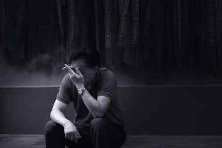سانپ ڈس لے تو علاج کے امکان ھیں بہت👌
ڈس لے انسان تو ہر سانس بکھر جاتی ھے💔