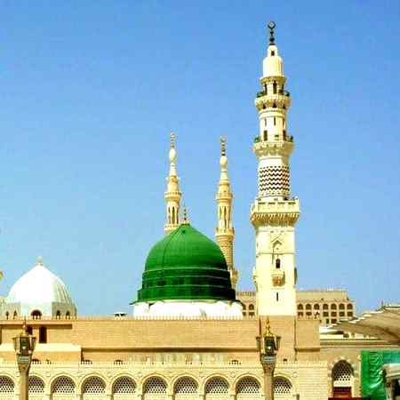 Dil ulfatay srkaar basanay k leyay hay Jaan ap ke hurmat pay lutanay Ka leyay hay .