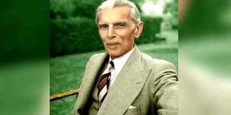 بانی پاکستان قائد اعظم محمد علی جناح کا 72 واں یوم وفات آج عقیدت و احترام سے منائی جارہی ہے اس دن کی مناسبت سے ملک بھر میں مختلف،سیاسی ،سماجی اور مزہبی تنظیموں کے زیر اہتمام تقریبات و سیمینار،کانفرنسز،اور دیگر پروگرامز کا انعقاد کیا جاتا ہے کراچی سمیت مختلف شہروں میں خصوصی تقاریب منعقد ہونگی جن میں انکی خدمات پر روشنی ڈالی جائے گی یاد رہے کہ قائد اعظم ایک عہد کا نام ہے ان کے زیر قیادت نہ صرف مسلمانوں نے برطانیہ بلکہ تقسیم ہند کے ذریعے پاکستان قیام عمل میں آیا آپ پاکستان کے پہلے گورنر جنرل بنے آپ قیام پاکستان کے صرف ایک سال بعد 11ستمبر کو وفات پا گئے