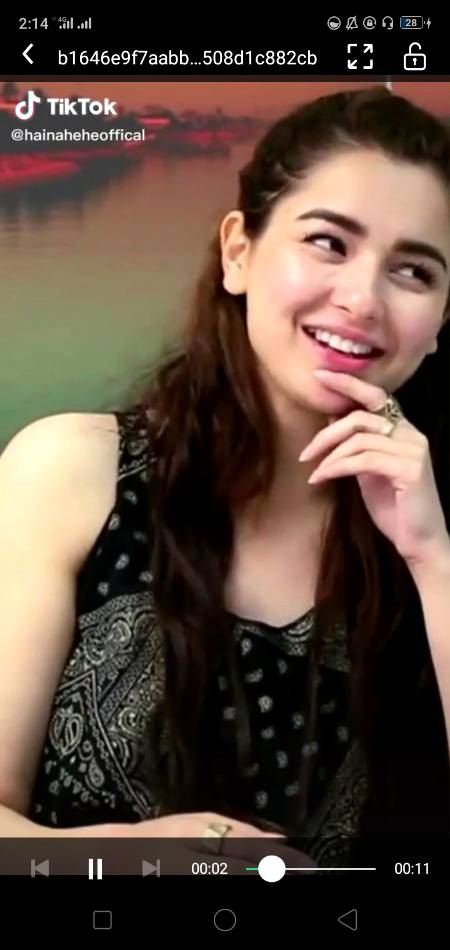 Mera jo sanam ha thora bereham ha de k mujhy drd vo muskuraiy ga