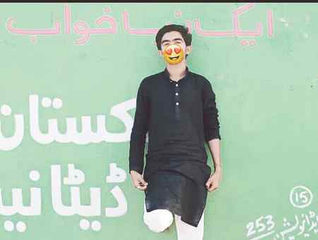 یا اللّه بھرم رکھنا کے میرا تیرے سوا کوئی نہیں 
✌✌✌.g3