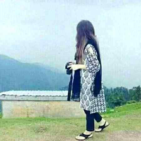 ديــــدن مـى اوکــــړه راتــه خــــه اوګـــــوره ـ
پــه زان مى شــک دے جــوړى مــرمــه درنه ـ