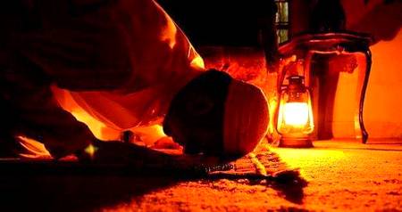 مرد کی خوبصورتی دیکھنی ہو۔
تو اسے نماز پڑھتے وقت دیکھ لو⁦  ✨🌸

 😊 🍁