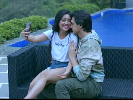 Mar dala mujhe uff