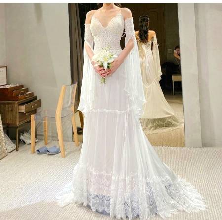 I don't know why I love white colour