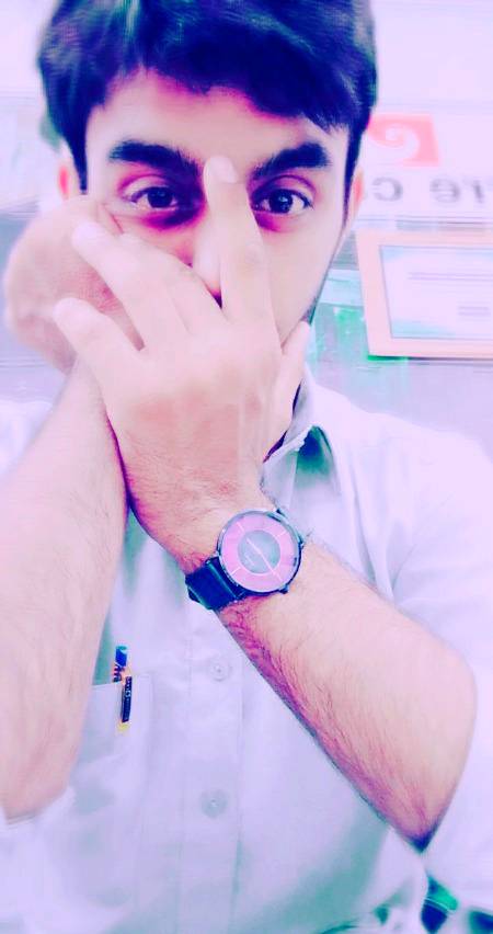 Hans Hans k wo karti h mery pyar ki "toheen"😥😢m kehta Hu Mar jaunga😣wo kehti h "Ameeen"🤐
