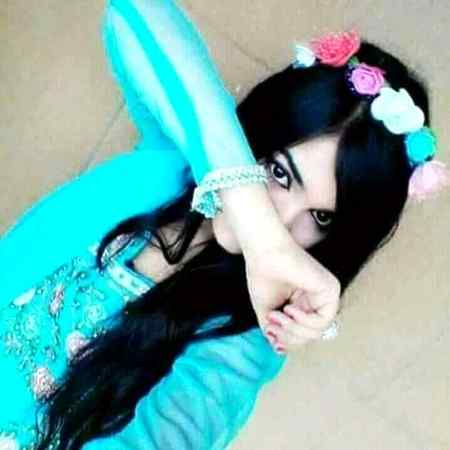 مینه کوي او که په ما د مینې چل زده کوي
زه خو تر اوسه لا په نیت د جانان پوهه نشوم