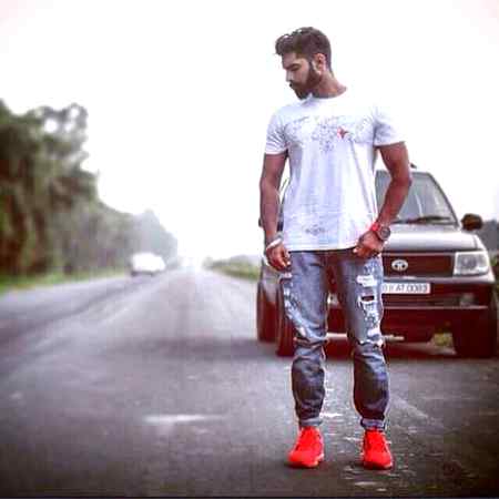 شریک کہندے تیرے وچ اکڑ بہت اے😍

میں آکھیا جے جرت 👉ہے

تے کٹ کروا لو 😊😎👊