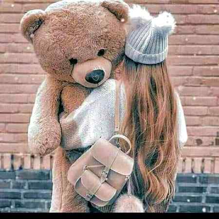Ham khud ka muqabla kisi se nh krty. ...
 Ham jese hn alhmdulilah behtreen hain. 💯🔥