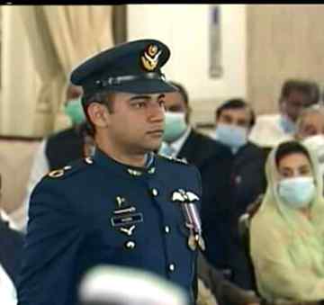 W/C HassanMahmoodSiddiqui was conferred upon Tamgha_i_Jur'at for shooting down plane of enemy in February last year.