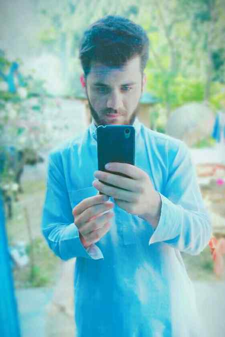 Remembrance is better compliment then love.

I never expect tons of love from u.
But, a milligram of remembrance is enough.💞