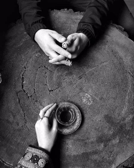 ﻣﺠﮭﮯ ﮨﻠﮑﮯ ﭘُﮭﻠﮑﮯ ﭘﺎﮔﻞ ﻟﻮﮒ ﺍﭼﮭﮯ ﻟﮕﺘﮯ ﮨﯿﮟ ﮐﯿﻮﻧﮑﮧ ﻭﮦ ﺑﻼ ﮐﮯ ﻣﺨﻠﺺ ﮨﻮﺗﮯ ﮨﯿﮟ ﻟﻮﮒ ﺍُﻥ ﮐﯽ ﭼﺎﺋﮯ ﭘﯽ ﺟﺎﺗﮯ ﮨﯿﮟ ﺍﻭﺭ ﻭﮦ ﺩﻝ ﻣﯿﮟ ﭼﯿﺨﯿﮟ ﻣﺎﺭ ﮐﮯ ﺭﻭﻧﮯ ﮐﮯ ﺑﺎﻭﺟﻮﺩ ﺍﻭﭘﺮ ﺳﮯ ﻣُﺴﮑﺮﺍ ﺩﯾﺘﮯ ﮨﯿﮟ