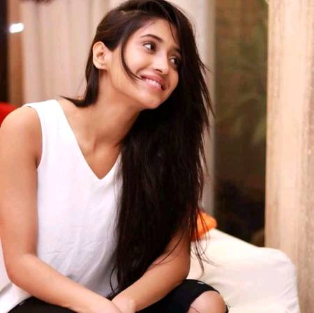 Shivangi joshi