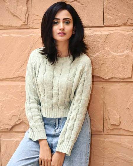 Zarnish Khan