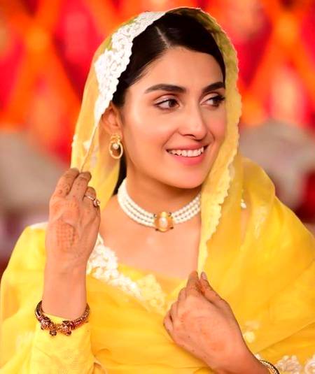Ayeza Khan