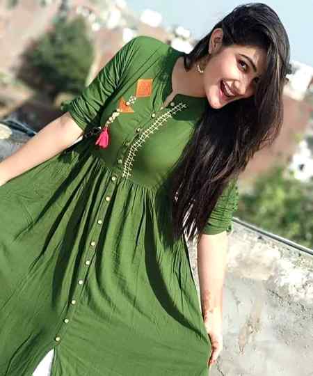 میں تمہاری۔مثال  تو دے دو مگر،،،
ظلم یہ ہے کہ بے مثال ہو تم،،،