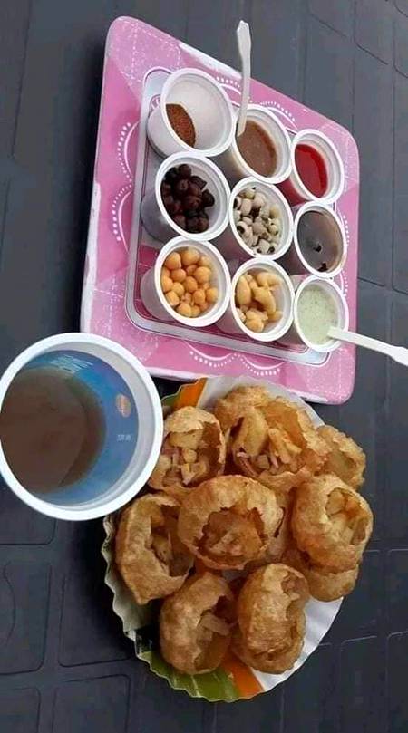 اگر میں گول گپے کھلاؤ تو آپ کیا نمبر دو گی 😊💕❤️