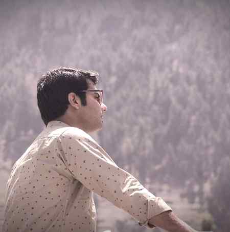 Ankhoo sy dorr,🥺 dill ka kareb ta❣️ ma oski wo Mera nasib ta 😘 Na kabi Mily na kabi Juda huve 😓😥.Rishta hum dono ka Kitna ajeeb ta😔😔. K❣️A