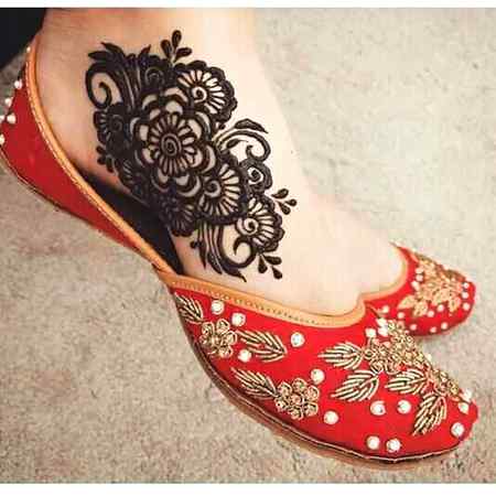 Manam Akhtar Ta WraZe ShtA KhO Za Sabregam Kala.
Yara Zama mubraKe Pake Awal Oleka.